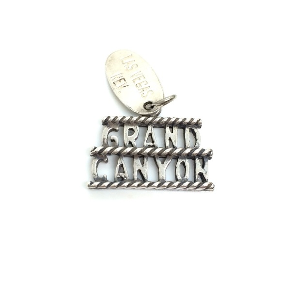 VINTAGE STERLING SILVER GRAND CANYON CHARM LAS VEGAS NEVADA PENDANT TOURIST - Picture 8 of 8